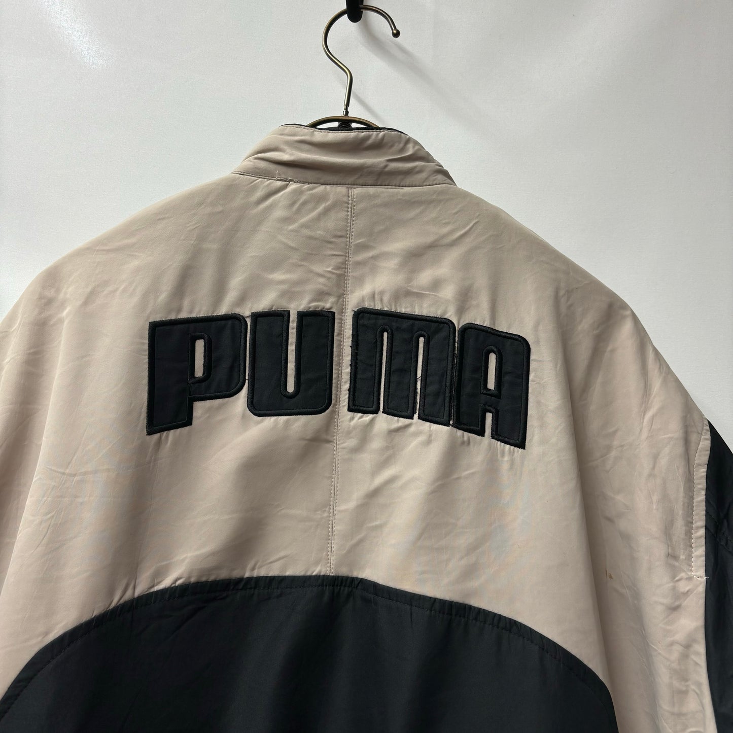 PUMA jacket プーマ　ジャケット