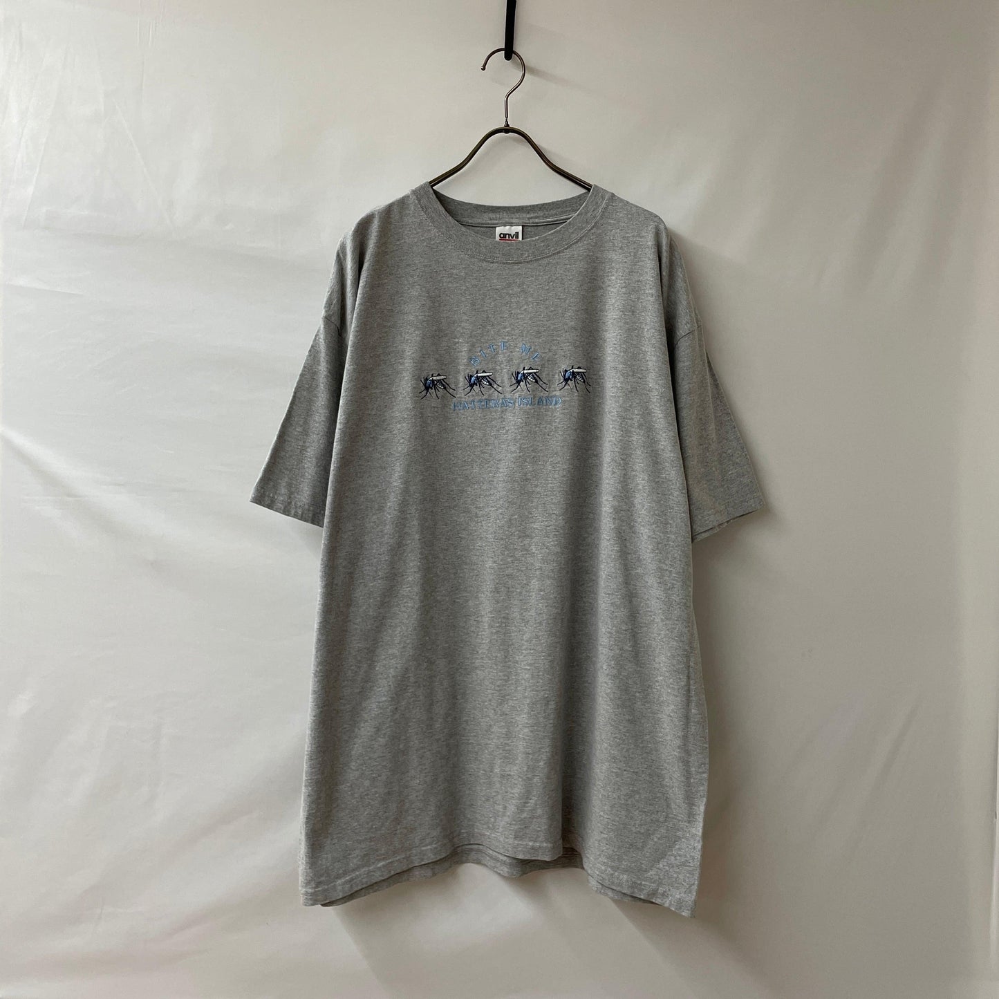 anvil Tee mosquito embroidery