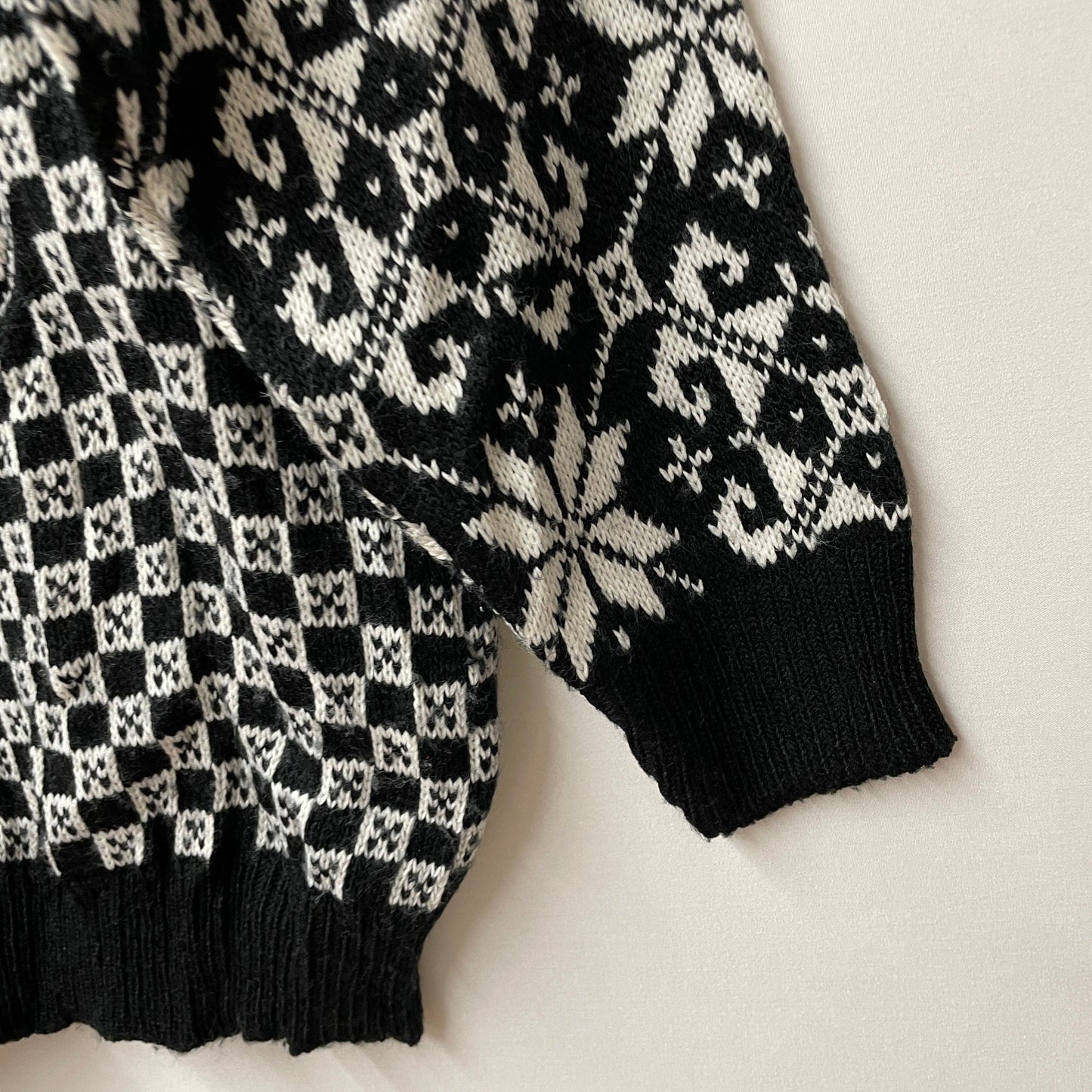 Vintage knit knit/sweater