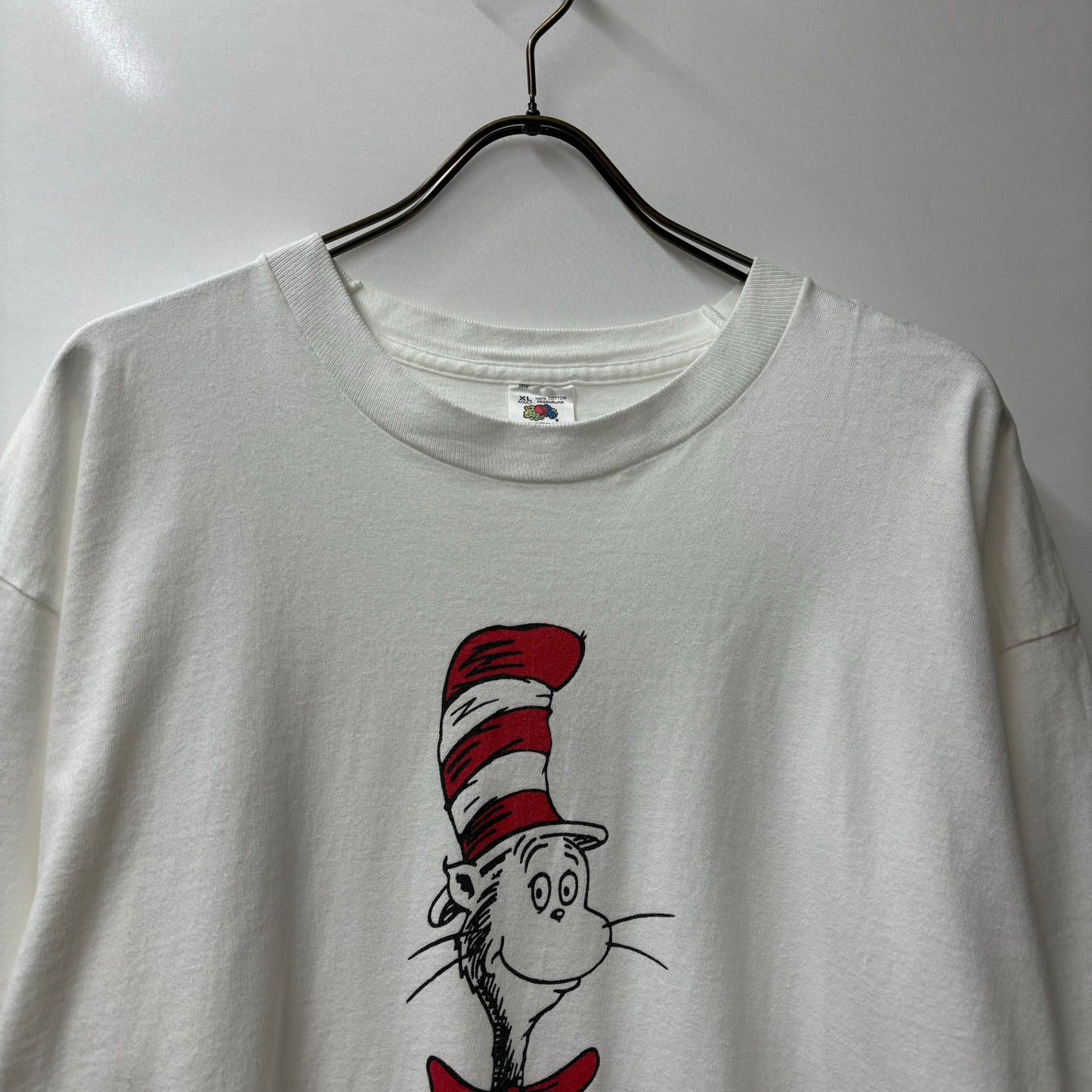 Fruit of the loom Tee cat in the hat