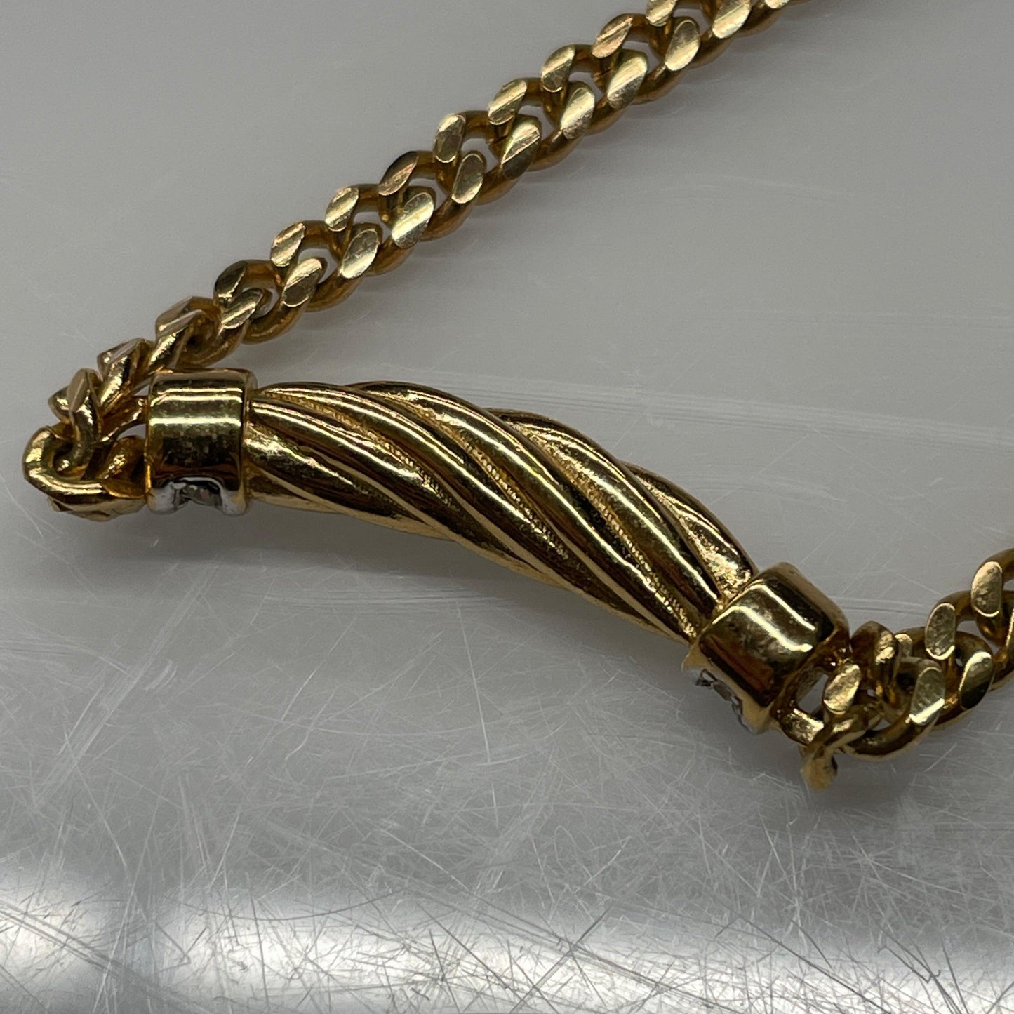 Burberrys necklace