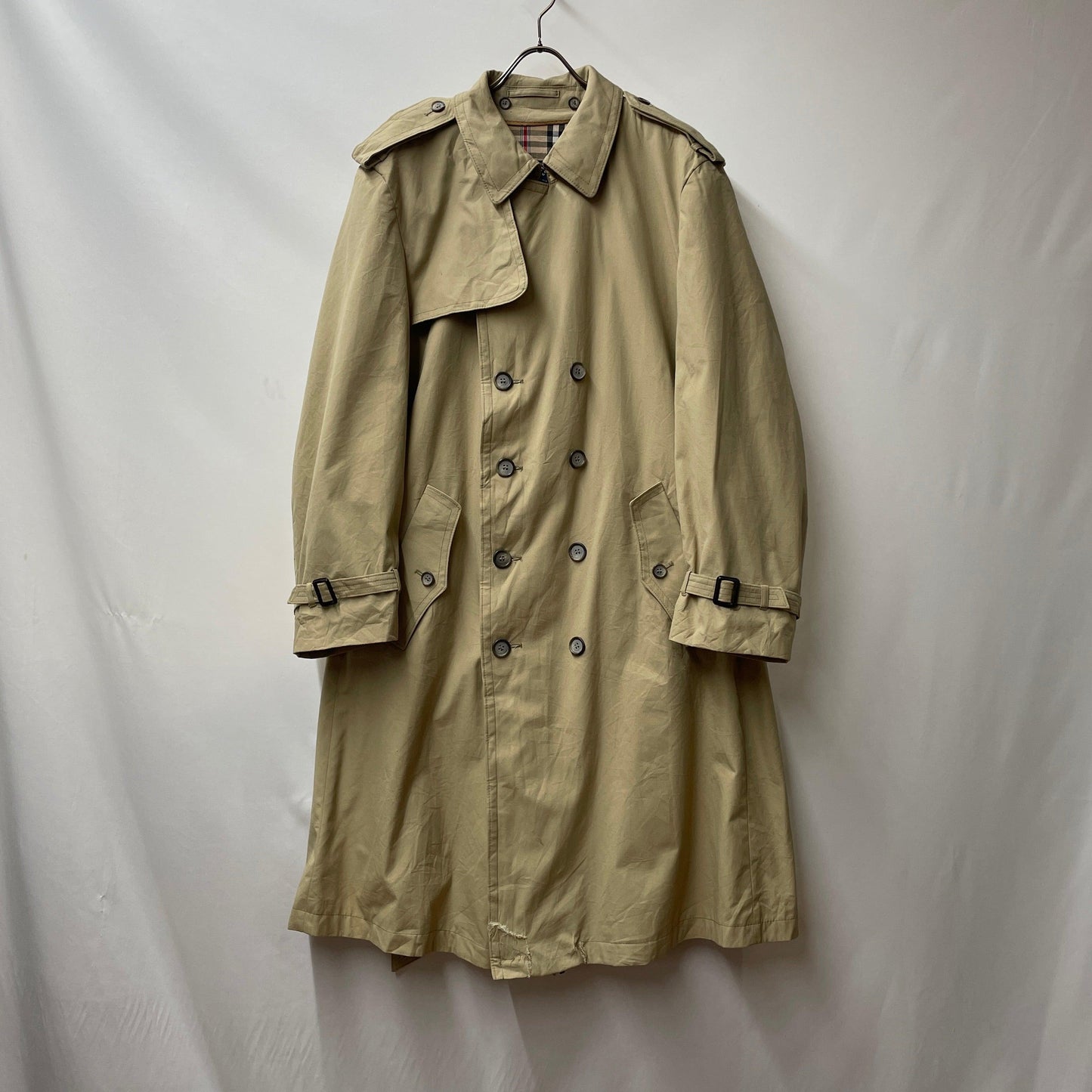 Burberrys trench coat Abercrombie&amp;Fitch Abercrombie &amp; Fitch bespoke burberry Burberry